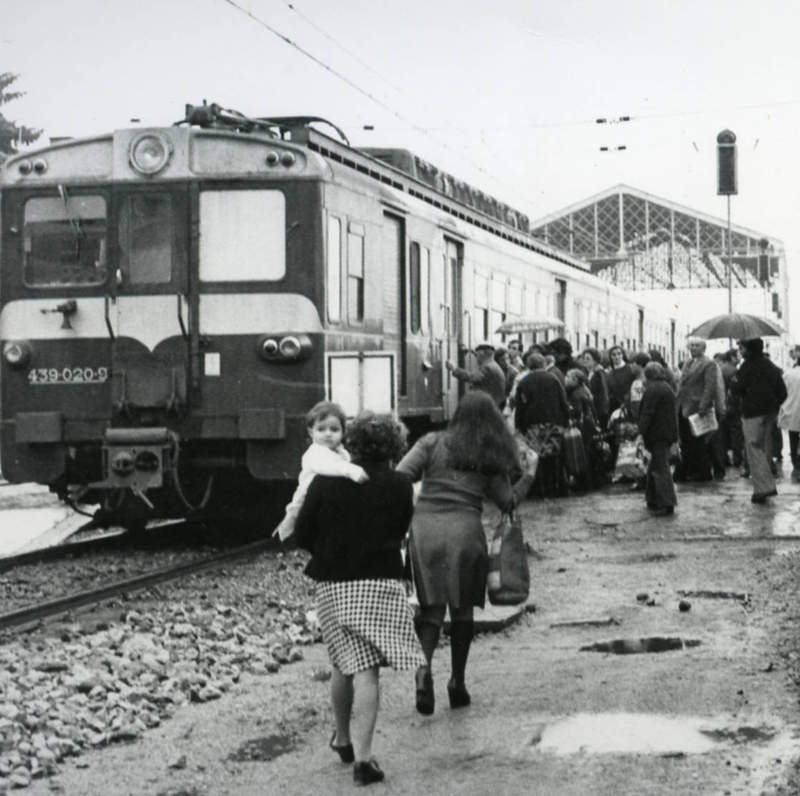 Nun coñocer el caminu de vuelta nun ye viaxe sinon emigración